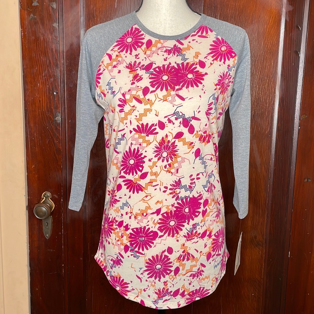 Clearance LuLaRoe Randy t-shirt Sm